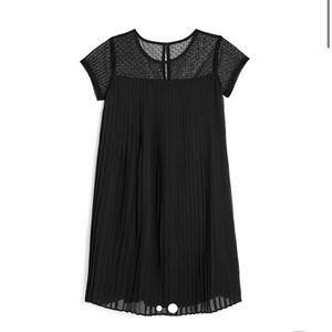 BCBG pleated shift dress NWOT